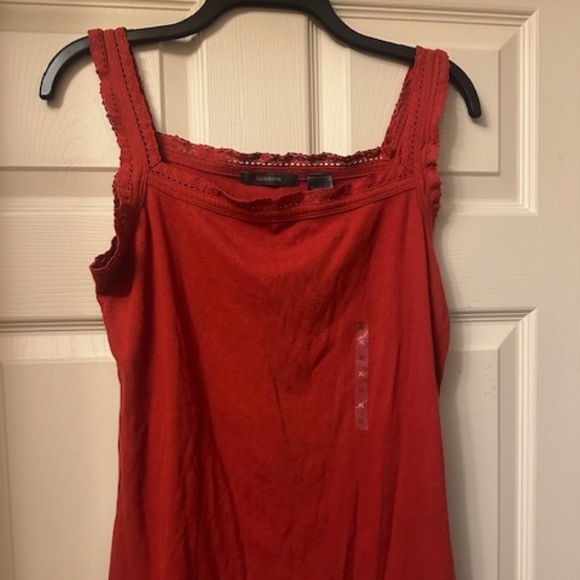 Liz Claiborne Red Tee, Size XL, Never Worn With Tags Attached! - Picture 1 of 4